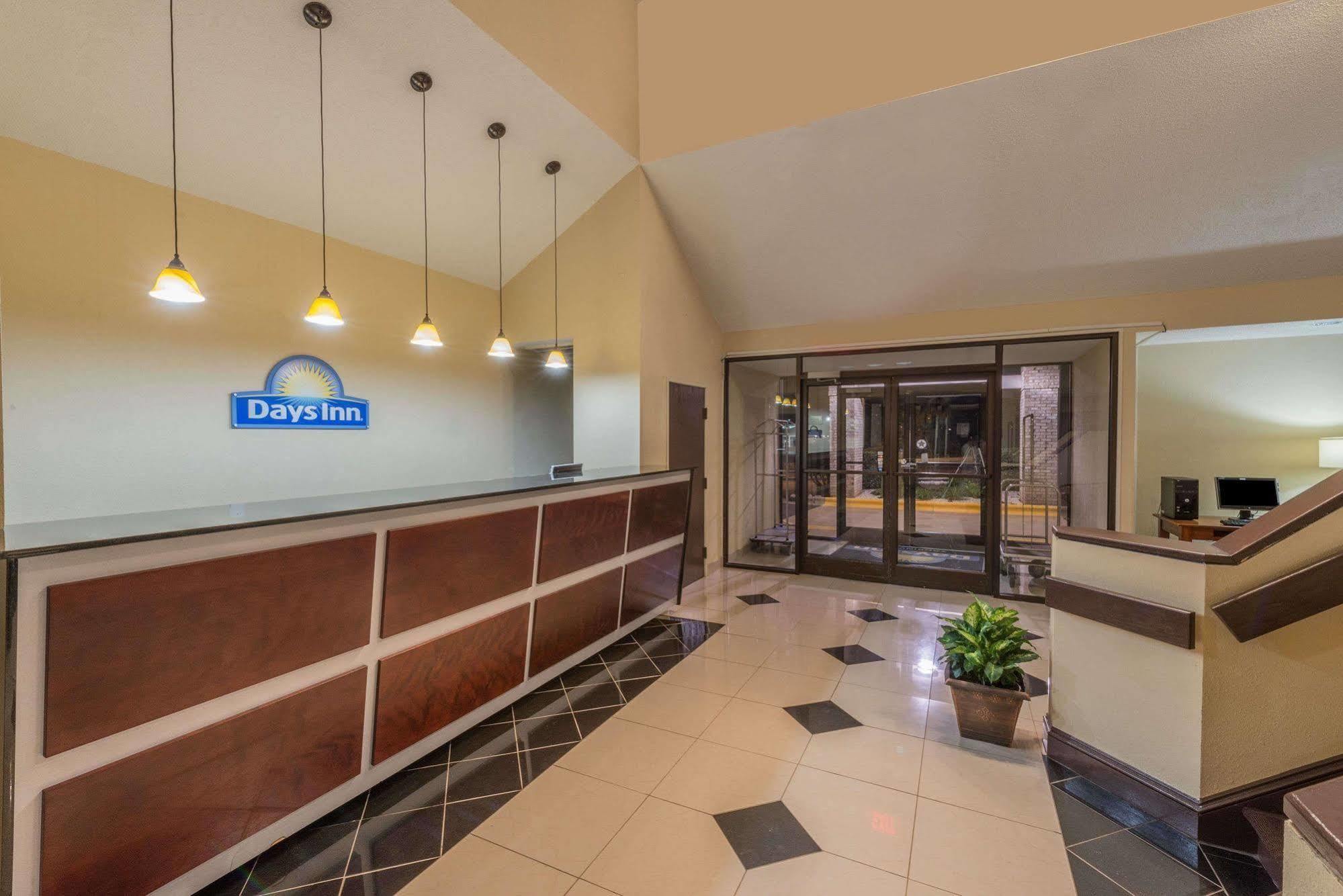 Days Inn By Wyndham Yadkinville Eksteriør bilde